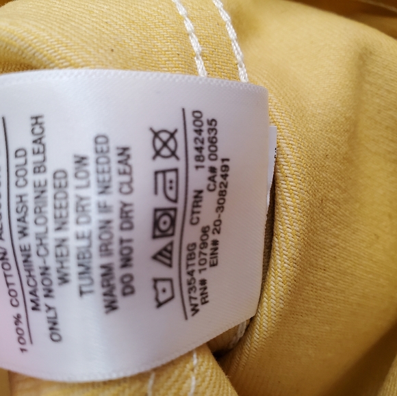 HUDSON Jeans Lola Shrunken Trucker Jacket.… - Picture 8 of 9